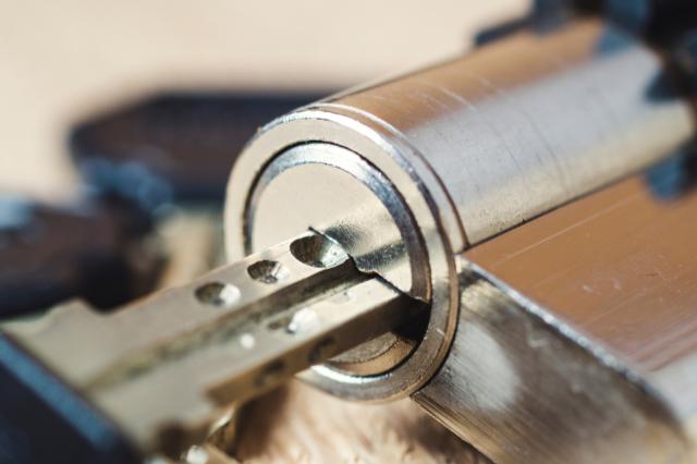 sostituzione del cilindro europeo